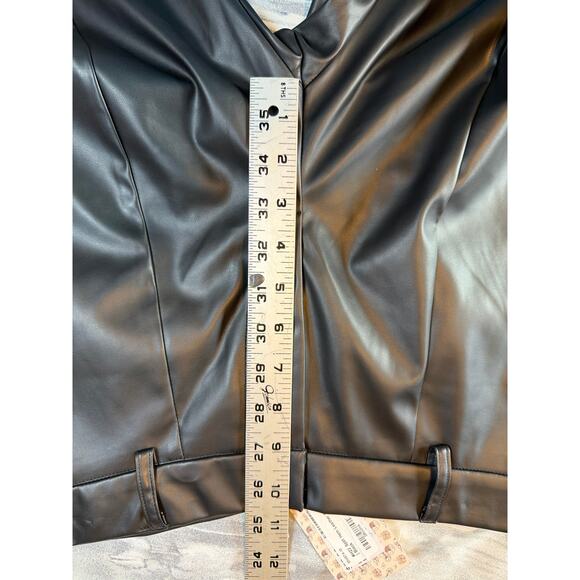 Entro Black Faux Leather Split Hem Straight Leg Pants Women’s size Small NWT - Picture 11 of 11